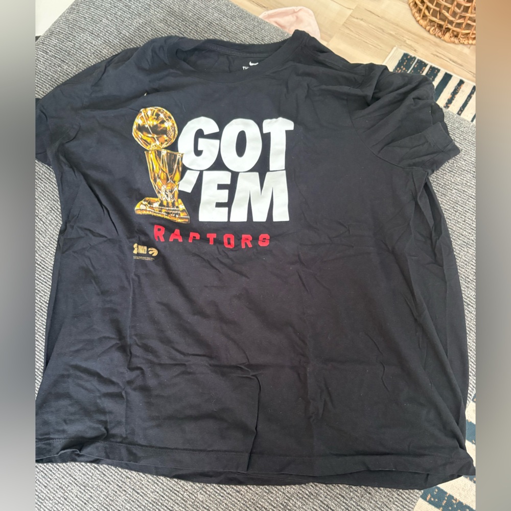 Nike Raptors championship Graphic Tee with Black/Gold/Red XXL